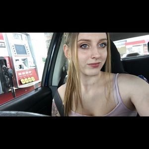 Meet your Posher, Alexandra